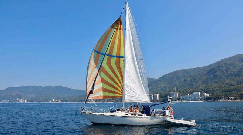 Sailboat: Explore & snorkeling, sunset and romantic sailing. - Logistics and Booking Flexibility