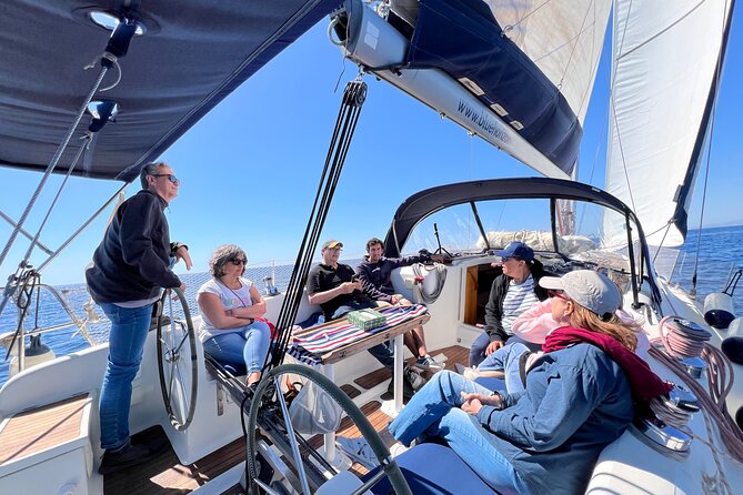 Sailboat ride for private groups in Barcelona - Practical Details and Booking