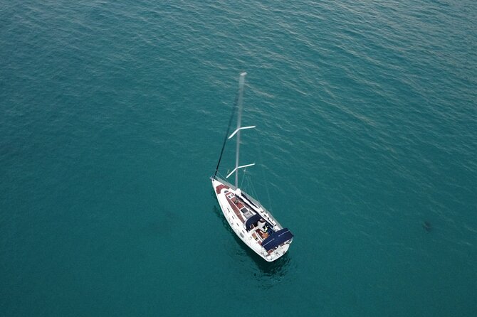 Sailboat ride for private groups in Barcelona - Who Would Enjoy This Sailboat Experience