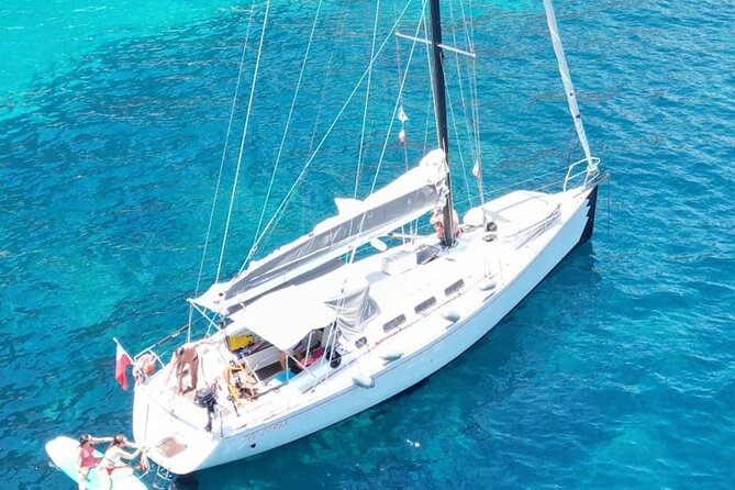 Sailing boat excursion in the Gulf of Orosei in Sardinia - Enjoying a Gourmet Lunch on the Water