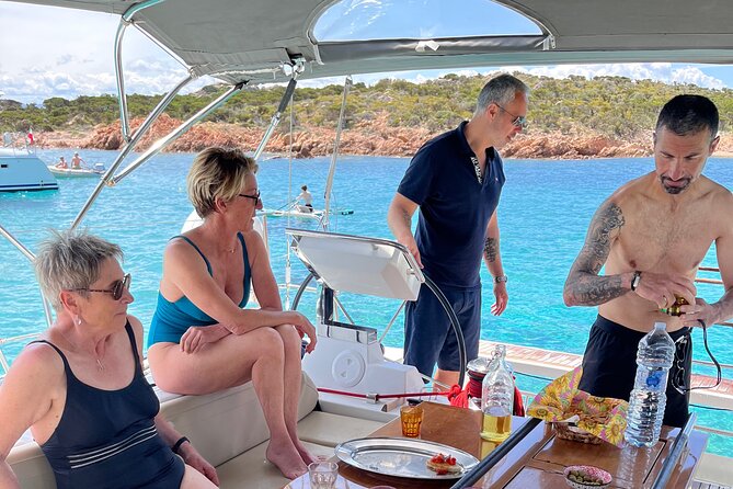 Sailing boat tour in the La Maddalena archipelago - The Crew and Service Quality