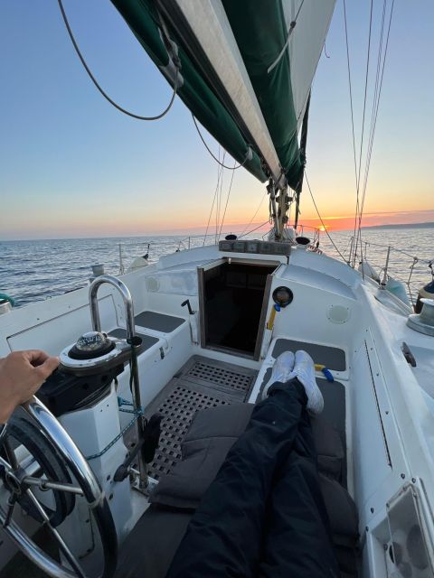 Sailing Boat Tour - Lisbon - The Guides: Knowledgeable and Friendly