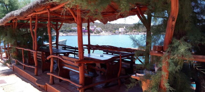 Sailing Boat Trip at the Makarska Riveria - Optional Restaurant Stop on Hvar