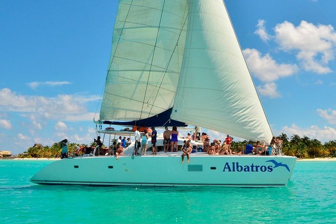 Sailing Catamaran with Open Bar to Isla Mujeres - Discover the Sailing Catamaran Adventure to Isla Mujeres with Open Bar