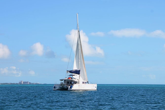 Sailing Catamaran with Open Bar to Isla Mujeres - Key Points