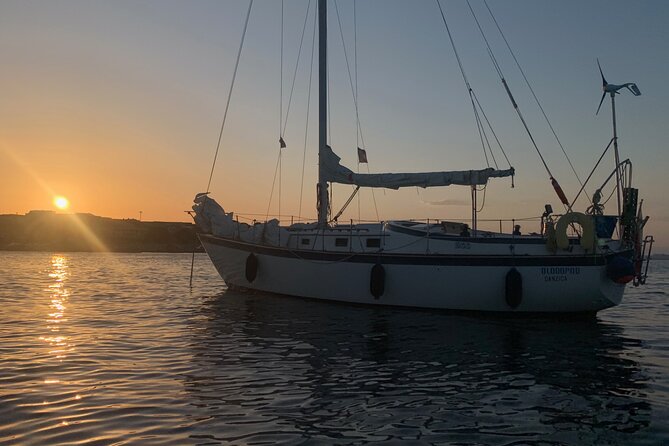 Sailing La Maddalena Archipelago at Sunset with Aperitif - Discover the Charm of Sailing La Maddalena Archipelago at Sunset with Aperitif