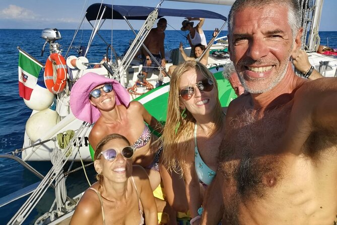 Sailing tour in Palermo with aperitif - Key Points