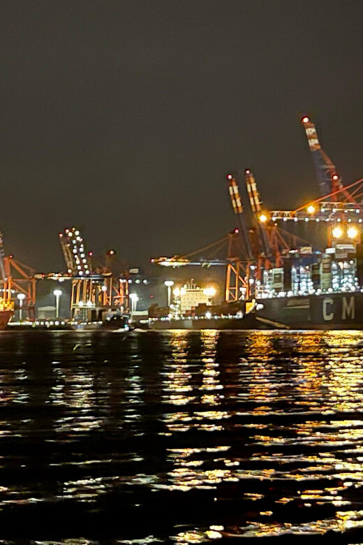 Sailing trip ''the Elbe by night", Hamburg/Elbe - Hamburgs Elbe River by Night on a Modern Sailing Yacht