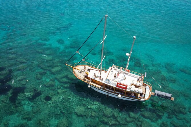 Sailing Trips with Cretan Sailing - The Traditional Wooden Boat: An Authentic Crete Experience