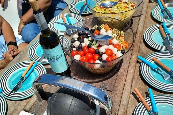 Sailing Yacht Lisbon's historic district Sightseeing Tour(2:30 H) - Key Points