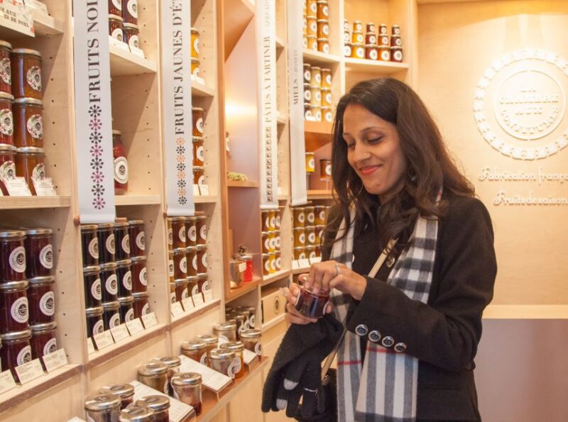 Saint-Germain-des-Prés: Pastry and Chocolate Walking Tour - Discovering the Charm of Saint-Germain-des-Prés