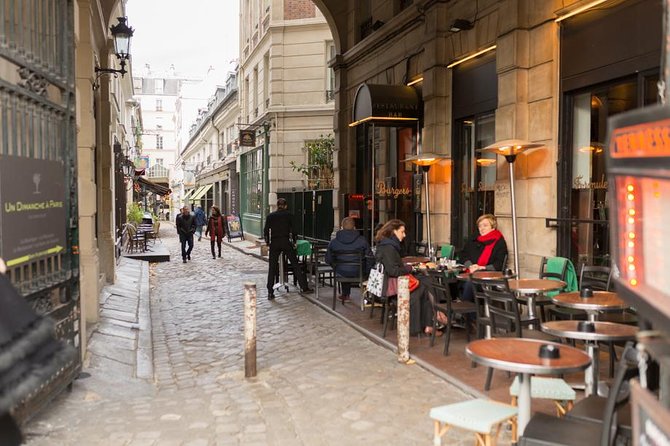 Saint-Germain Flavors Sweet & Savory Food Tasting Tour - Tour Guides and Personalization