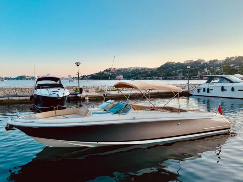 Saint-Jean-Cap-Ferrat: French Riviera Luxury Cruise - Cruising the French Riviera on a Stylish Day Cruiser