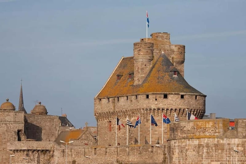 Saint-Malo: Breathtaking landscapes and History Walking Tour - Discover Saint-Malo’s Coastal Charm and Historic Fortifications