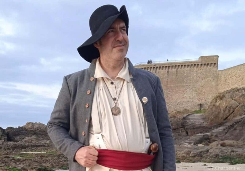 Saint-Malo: The Fate of Last Corsairs in the 18th Century - Pierre’s Authentic Storytelling and Historical Outfit