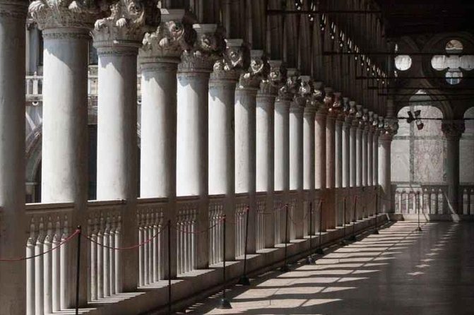 Saint Marks Basilica:"Guided Journey into Venices Golden Heart" - Accessibility, Clothing, and Security Tips