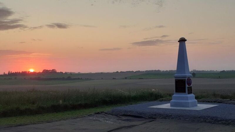 Saint-Quentin, Battle on the Hindenburg Line and the Canal - Memorials and Cemeteries: Honoring the Fallen