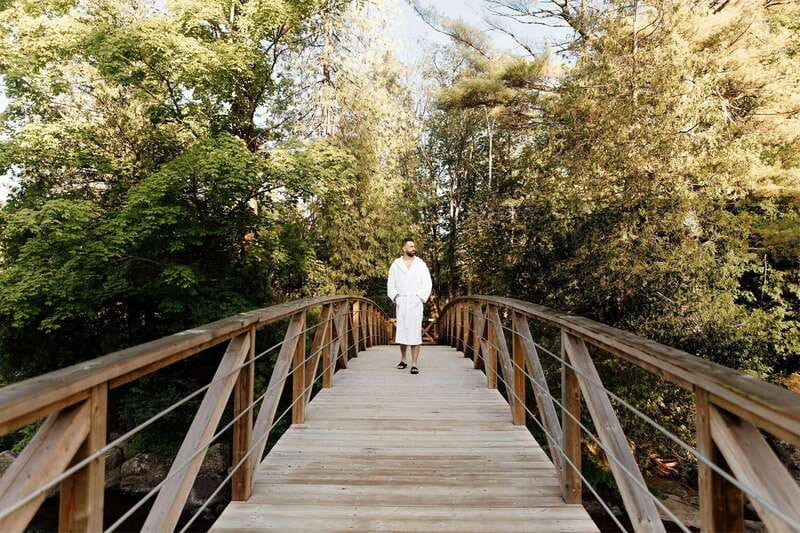 Saint-Sauveur: relaxation session in a Nordic thermal spa - Key Points