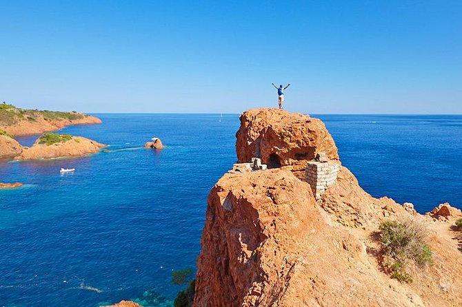 Saint-Tropez and Port Grimaud Full-Day Tour - Starting the Day with Hotel Pickup in Nice