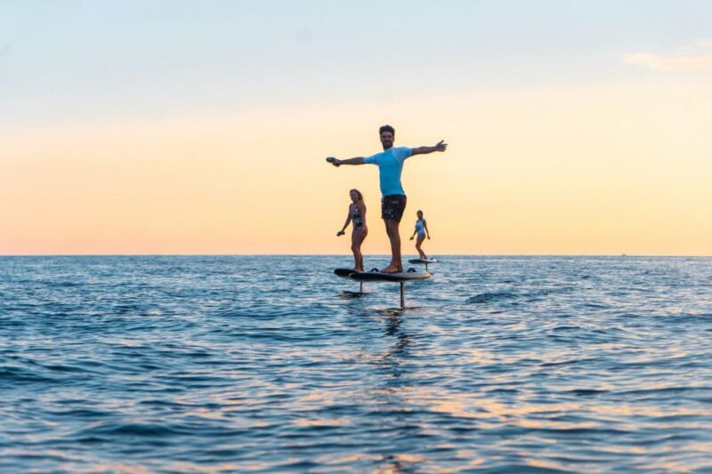 Saint Tropez: Electric Foil Rental - Starting on the Beach in Saint Tropezs Bay