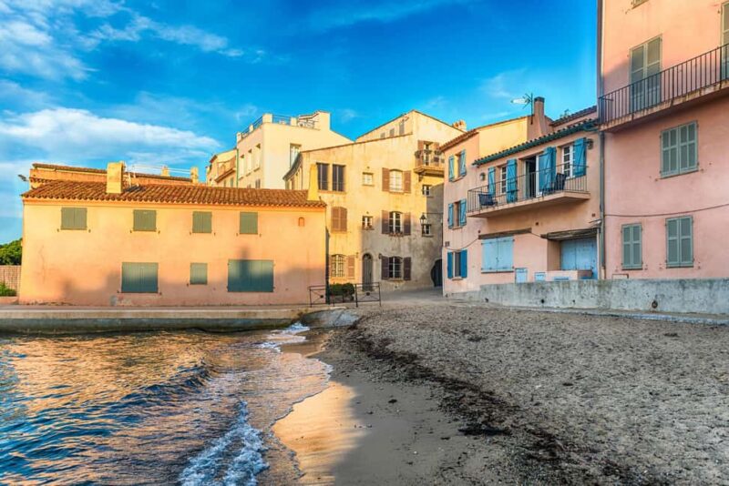 Saint-Tropez: Express Walk with a Local in 60 minutes - How This Tour Compares to Similar Experiences