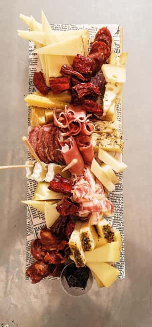 Sala Consilina: a journey of taste with aged cheeses and traditional cuisine - What Food and Drink Are Included in the Tour?