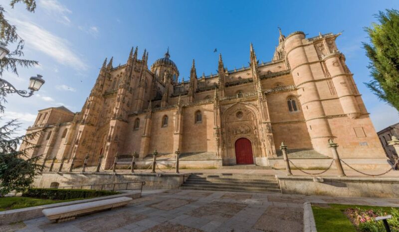 Salamanca: Cathedral of Salamanca Ticket with Audio Guide - Explore the Cloister and Chapter Halls