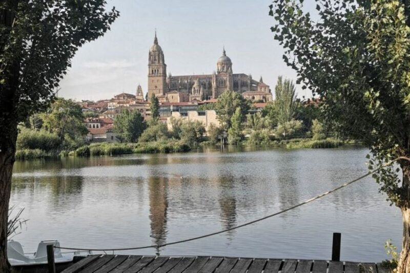 Salamanca: Guided Sightseeing Tour by Bicycle - The Experience with Your Guide