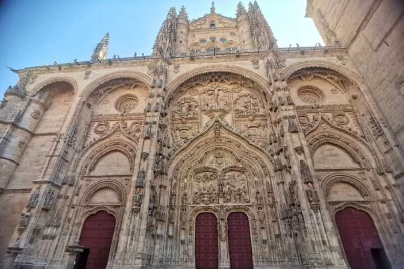 Salamanca: Guided Sightseeing Tour by Bicycle - Price and Value Considerations