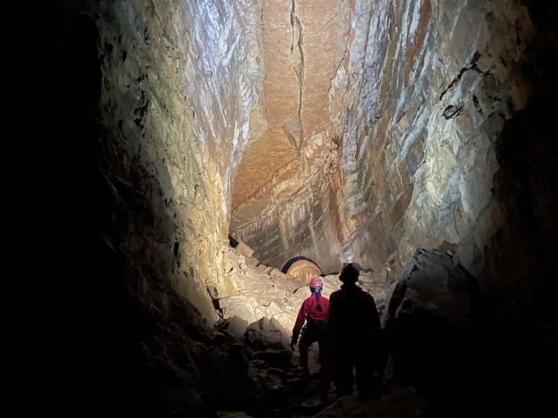 Salavas: Caving - Grotte de Cordier - Location and Meeting Details at Salavas