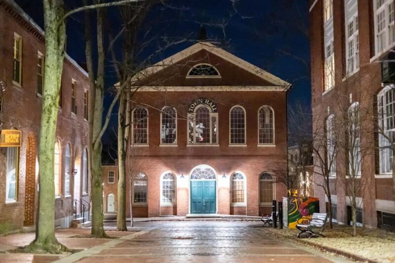 Salem Ghost Tours: Witches & Wicked Whispers - Exploring Salem’s Haunted Streets and Landmarks