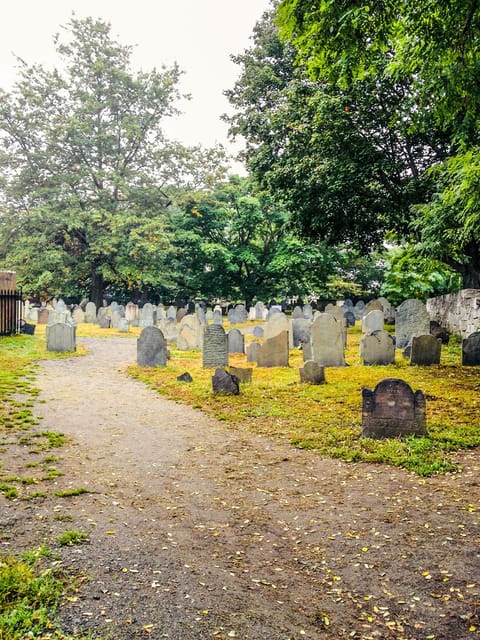 Salem, MA: Hocus Pocus Movie Guided Walking Tour - Practical Information and Tips