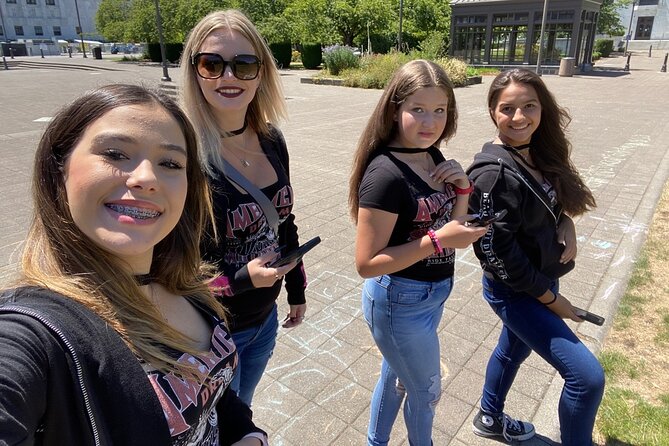 Salem Oregon Puzzling Adventure Scavenger Hunt Walking Activity - Key Points