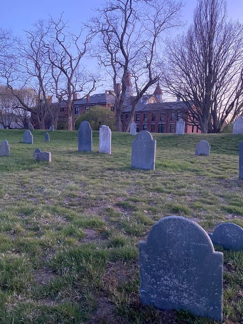 Salem: Specters and Apparitions Ghost Hunting Tour - Comparing With Other Salem Ghost Tours