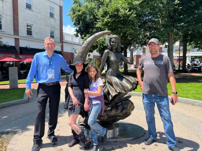 Salem: Witch Trial History and Salem Haunts Walking Tour - The Role of the Guides and Their Storytelling Style