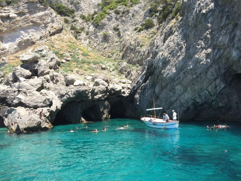 Salerno to Capri Private Boat Excursion - Key Points