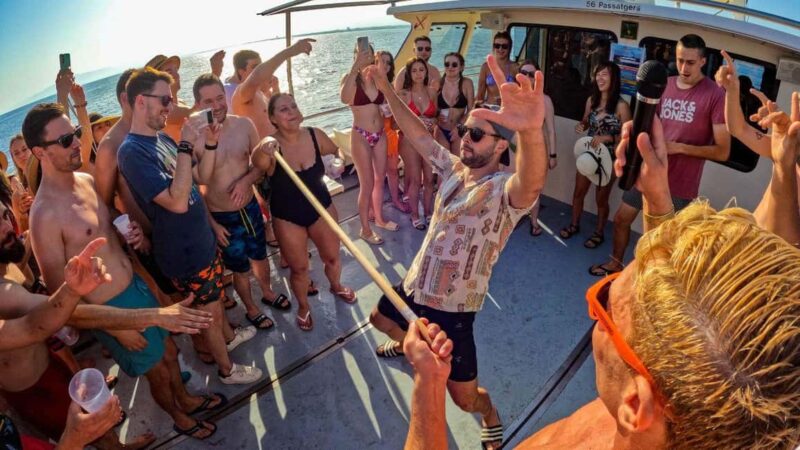 Salou: Boat Party Ticket - Music and Entertainment: The Heart of the Party