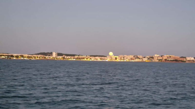 Salou: Boat ride and visit to the sea wolf cave. - Booking and Cancellation Policies