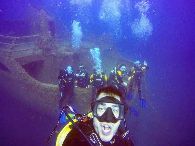 Salou: Fun Scuba Dive with Instructor (No License Needed) - Exciting Scuba Experience in Salou Without a License
