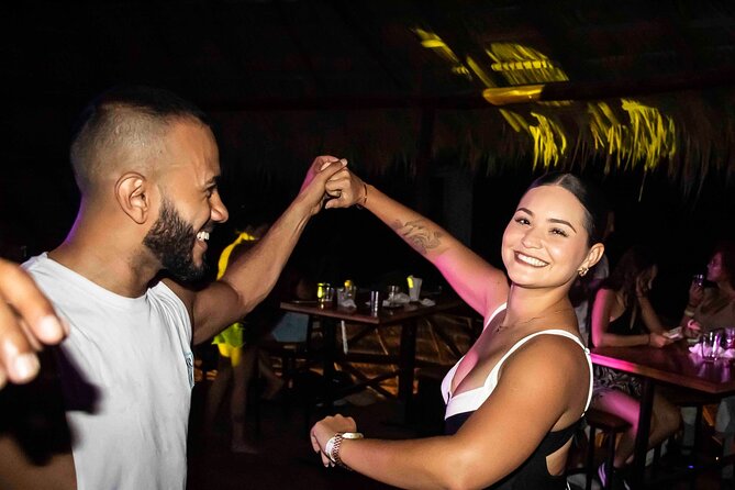 Salsa and Bachata Class and Night Out in Mexico City - Practical Details: Meeting Point, Duration, and Group Size