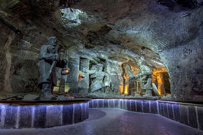 Salt Mine Tour and Krakow City Tour in one day - Key Points