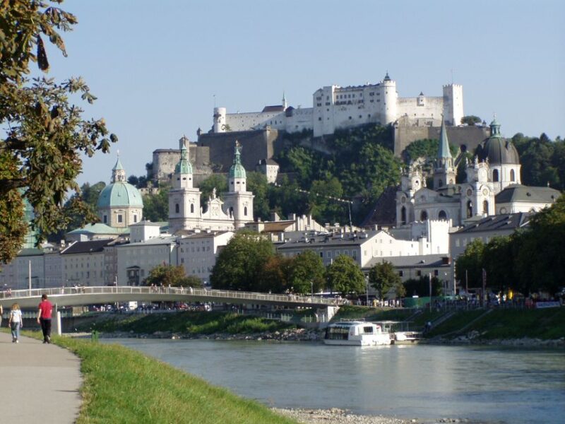 Salzburg 2.5-Hour Walking Tour: Mozart, Old Town & More - Optional Panoramic View from Mönchsberg Hill