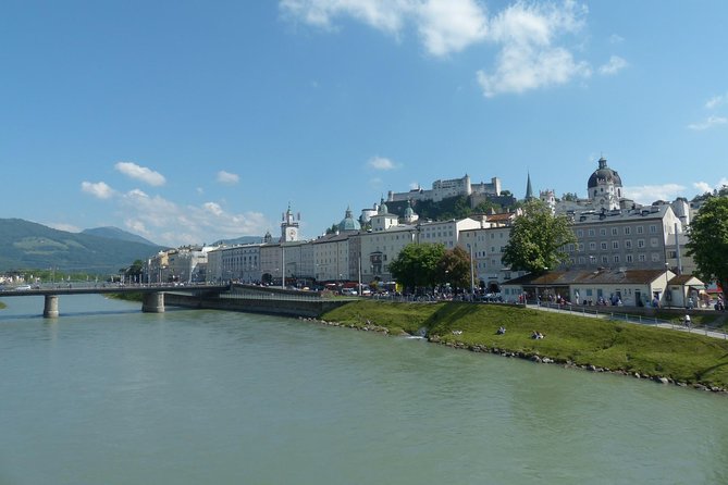 Salzburg - Historic Guided Walking tour - Strolling Along Grain Lane: Salzburg’s Historic Shopping Street