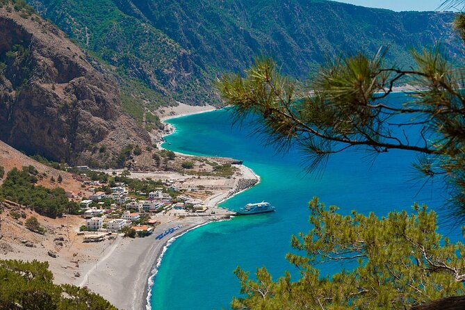 Samaria Gorge from Chania with Professional Hiking Guide - Descending the Wooden Steps into Samaria Gorge