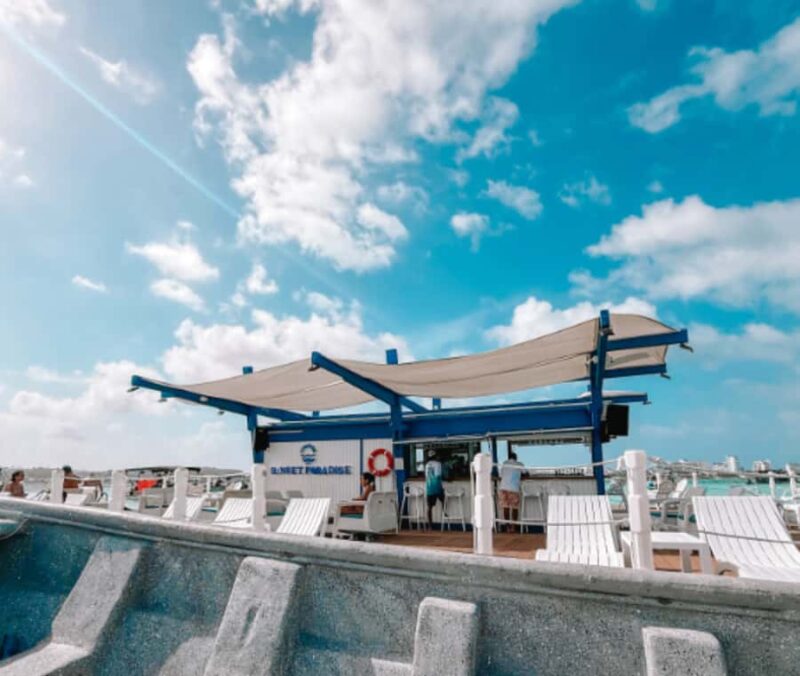 San Andrés: Rumba Party Cruise on a Floating Bar! - Day Tour - Key Points