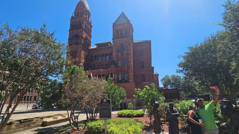 San Antonio: Alamo and Mission San Jose Small Group Van Tour - Discovering La Villita and the River Walk Area