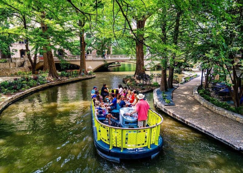 San Antonio: Alamo, River & Cathedral Legends Walk - Explore San Antonio’s Historic Heart with a Local Guide
