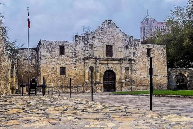 San Antonio: Alamo, River & Cathedral Legends Walk - Practical Details for a Smooth Experience