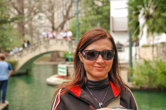 San Antonio Downtown Highlights Private Guided Walking Tour - Discovering Hidden Corners and Cultural Gems