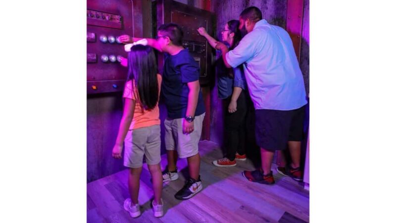 San Antonio: Mirror Maze and Escape Room Ticket - Practical Details and Accessibility